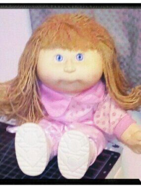 Vintage Pretty Crimp and Curl Cabbage Patch Doll
